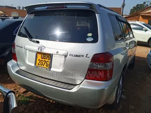 Toyota Kluger 2005 Silver