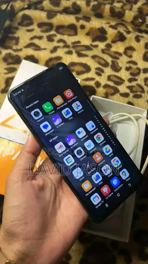 New Tecno Spark 20 Pro 256 GB Gray
