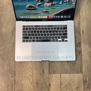 Laptop Apple MacBook Pro 2019 32GB Intel Core i7 SSD 512GB