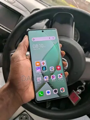 New Tecno Spark 20 Pro Plus 256 GB Green