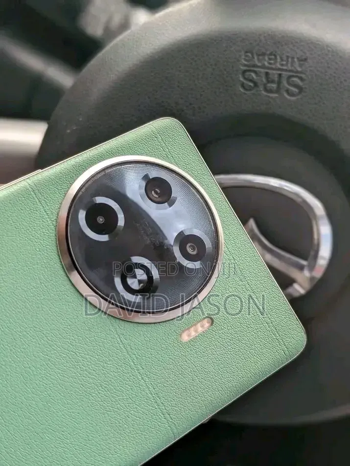 New Tecno Spark 20 Pro Plus 256 GB Green