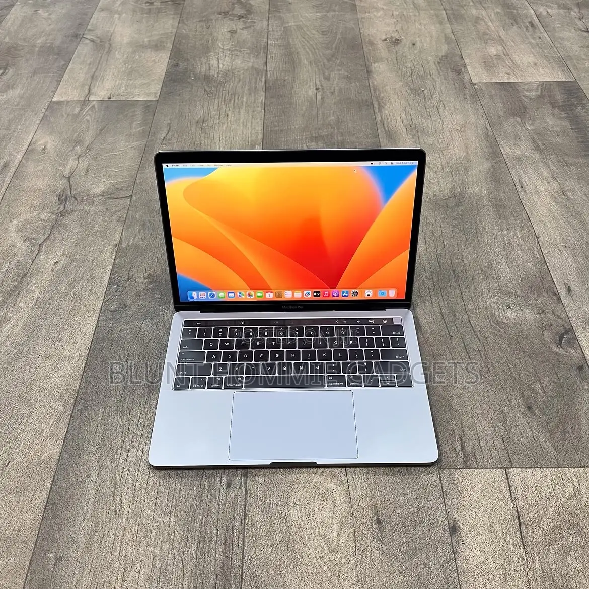 Laptop Apple MacBook Pro 2017 8GB Intel Core i5 SSD 256GB