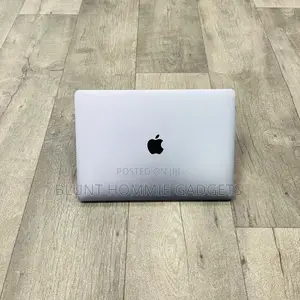 Laptop Apple MacBook Pro 2017 8GB Intel Core i5 SSD 256GB