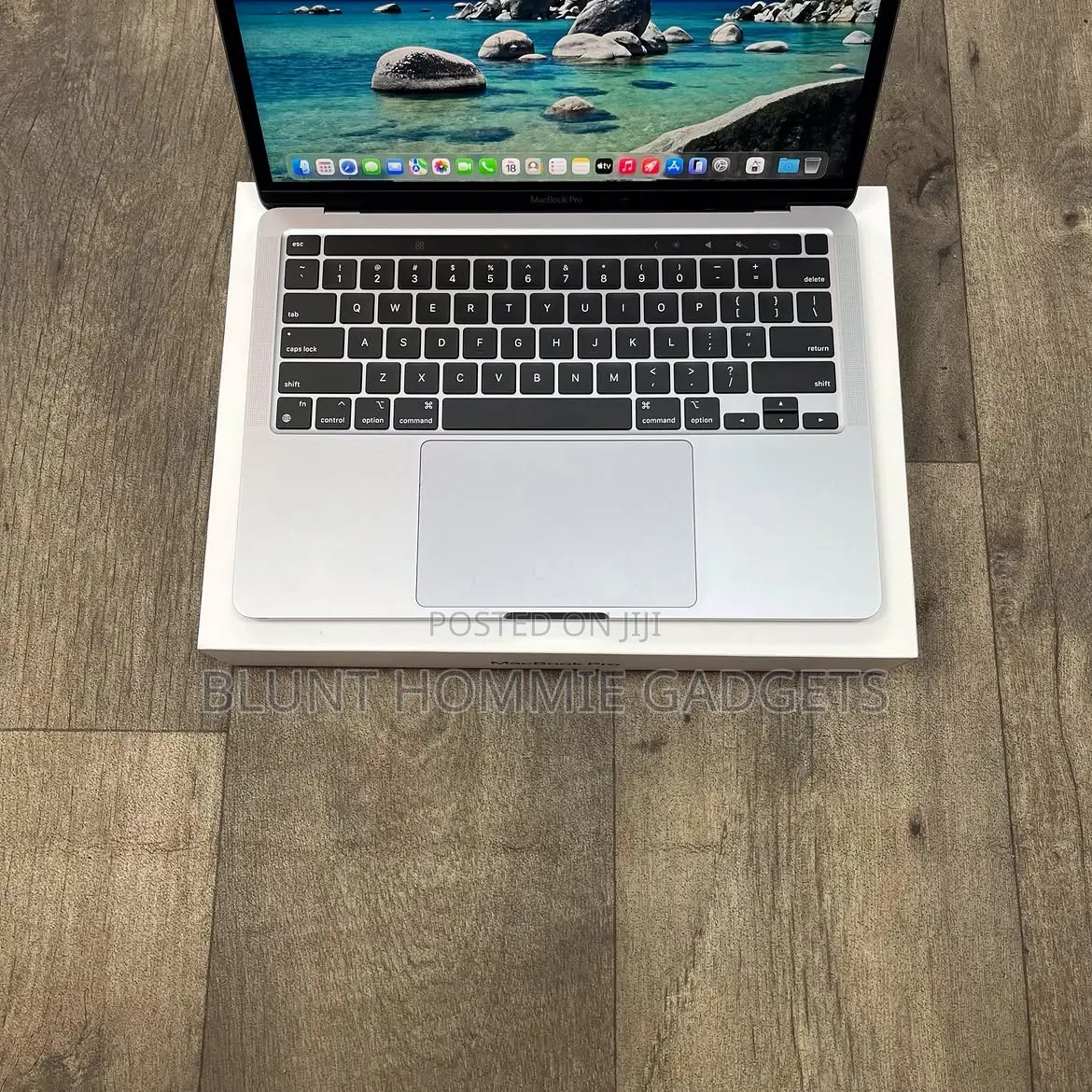 Laptop Apple MacBook Pro 2020 M1 8GB Apple M1 SSD 256GB