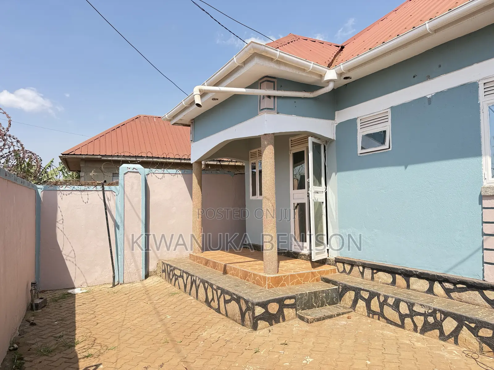 3bdrm Bungalow in Bulenga, Central Division for sale