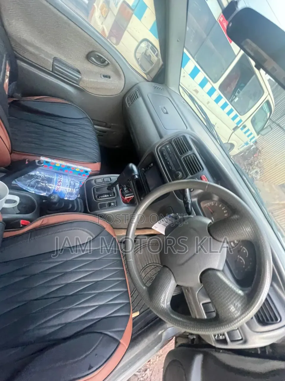 Suzuki Escudo 1998 Silver