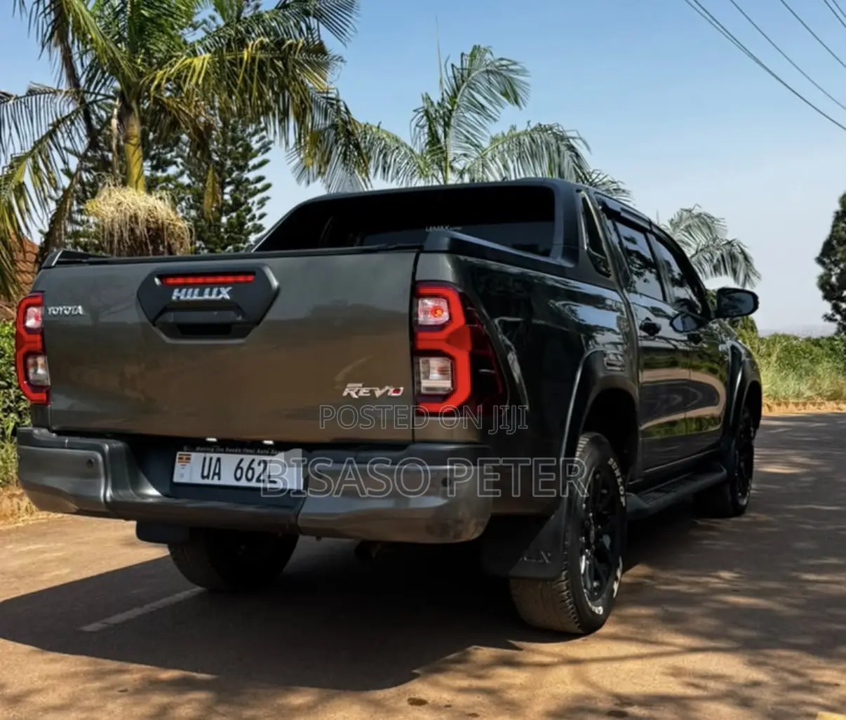 Toyota Hilux 2023 Green