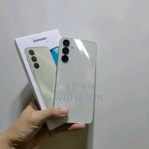 New Samsung Galaxy A16 5G 256 GB Gold