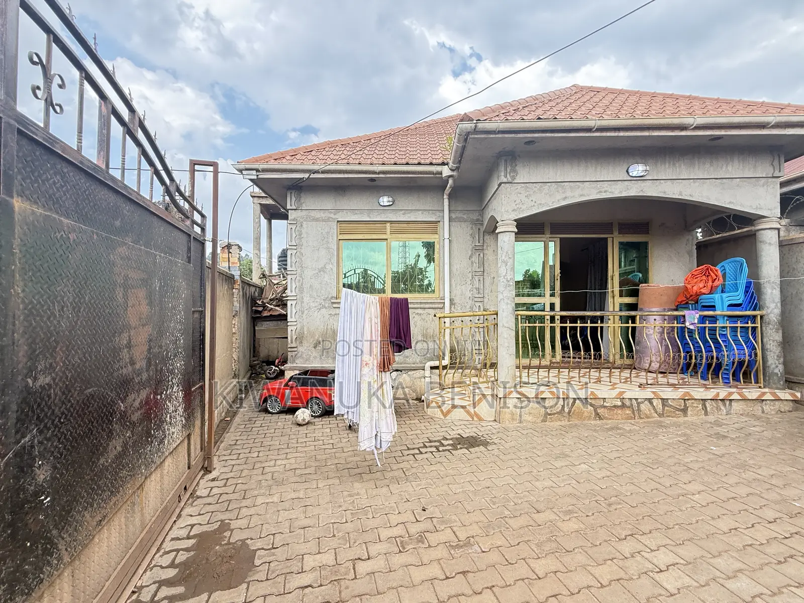 3bdrm Bungalow in Bulenga, Central Division for sale