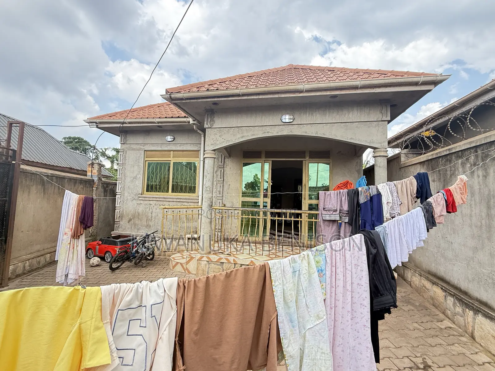 3bdrm Bungalow in Bulenga, Central Division for sale