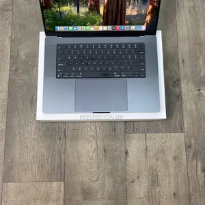 Laptop Apple MacBook Pro 2023 M3 Pro 18GB Apple M3 Pro SSD 1T