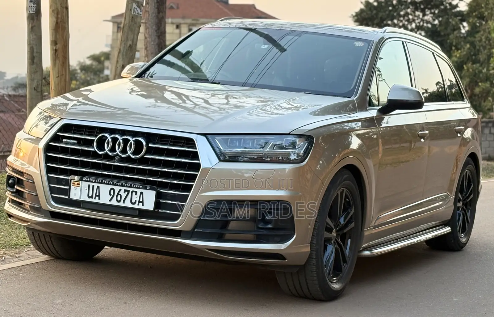 Audi Q5 45 Premium AWD quattro 2020 Gold