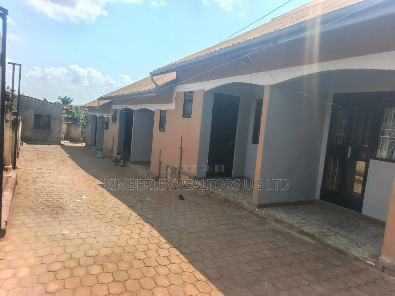 2bdrm Duplex in Seeta-Namuganga for sale