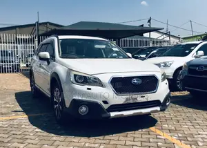 Subaru Outback 2.5i 4dr Wagon AWD (2.5L 4cyl CVT) 2015 White