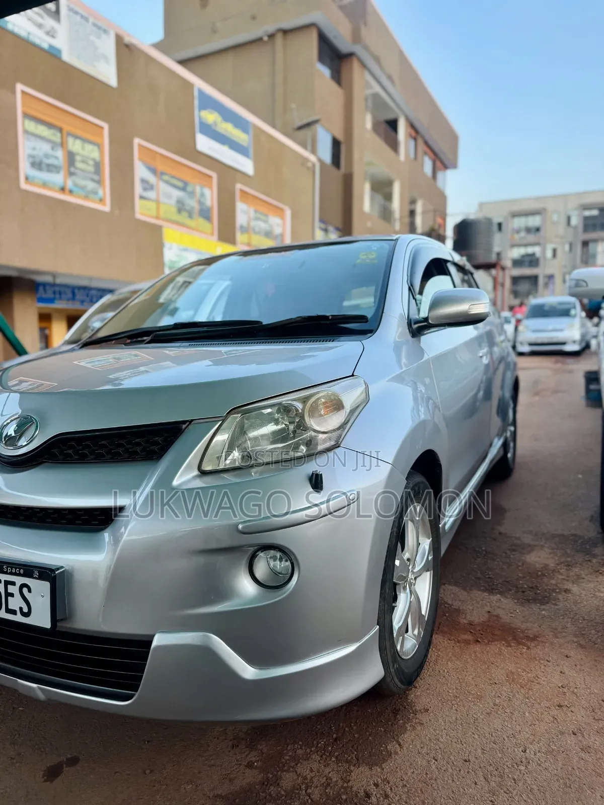 Toyota IST 2010 Silver
