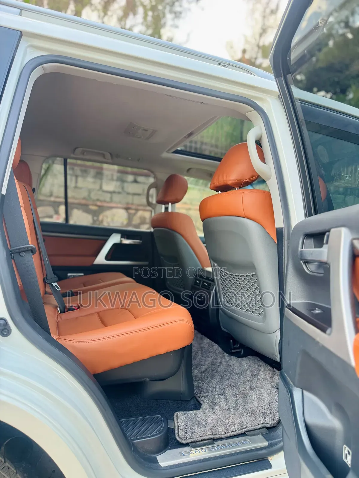 Toyota Land Cruiser 2017 White