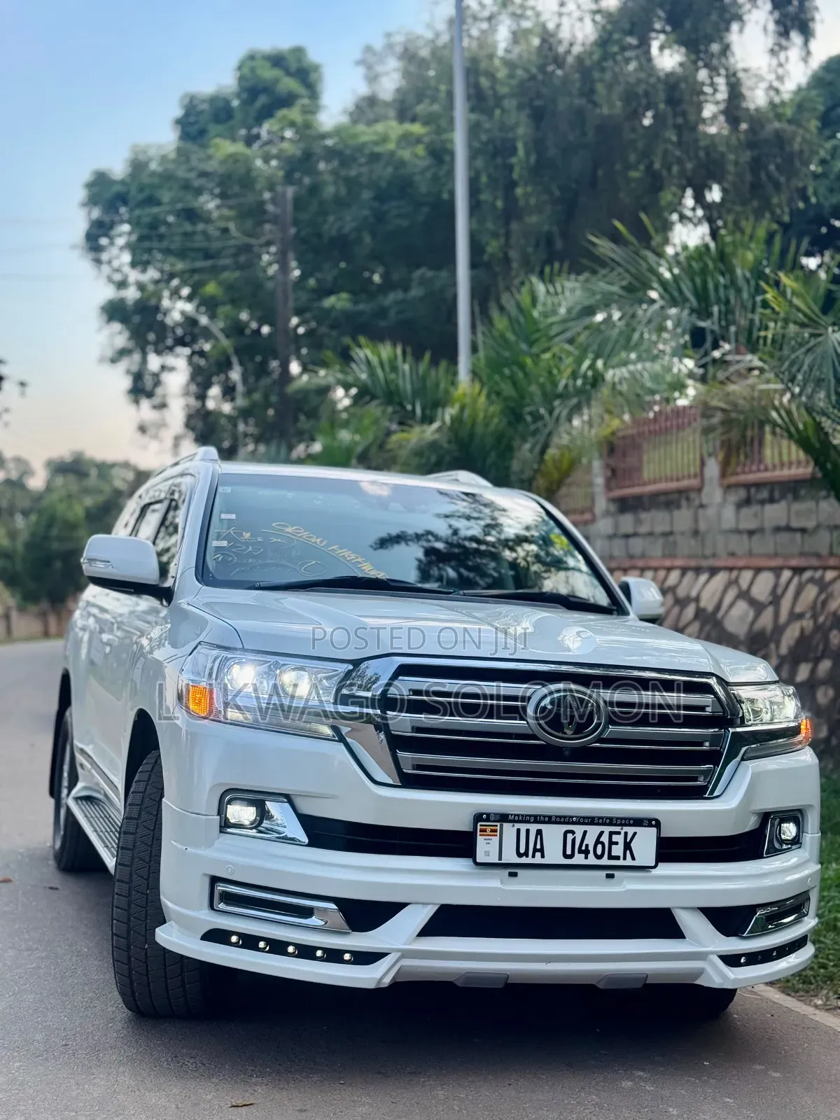Toyota Land Cruiser 2017 White