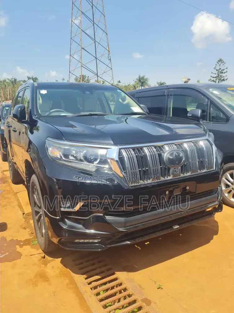 Toyota Land Cruiser Prado 2018 Black
