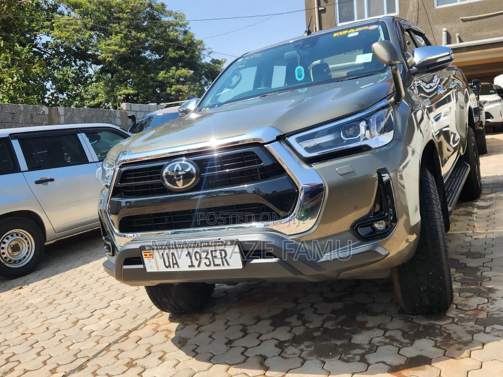 Toyota Hilux 2022 Green
