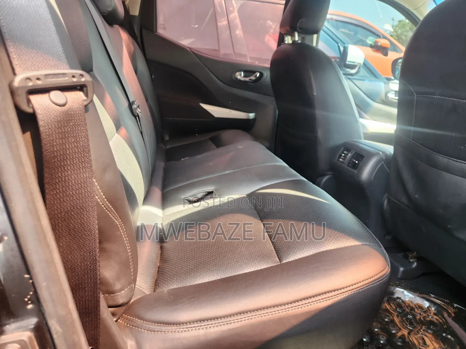Nissan Navara 2015 Black