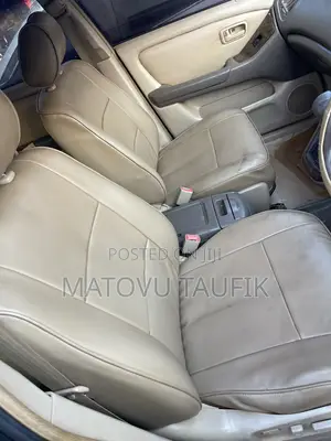 Toyota Harrier 2000 Silver