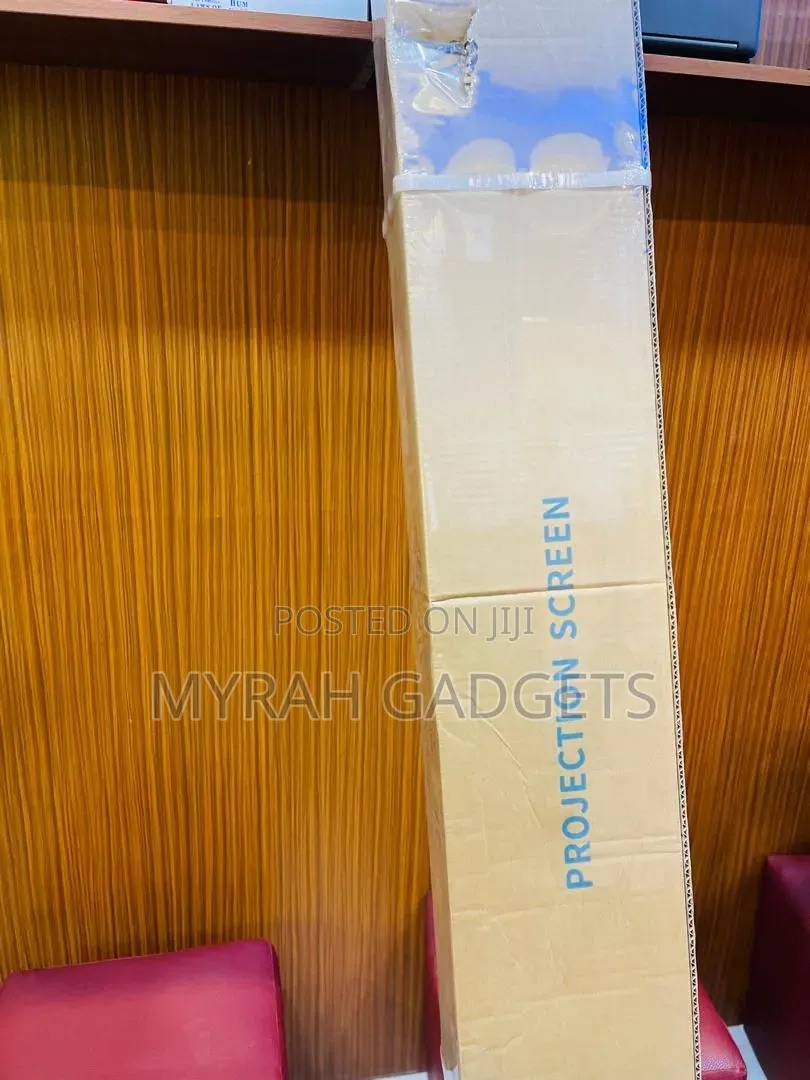 Projection Screen