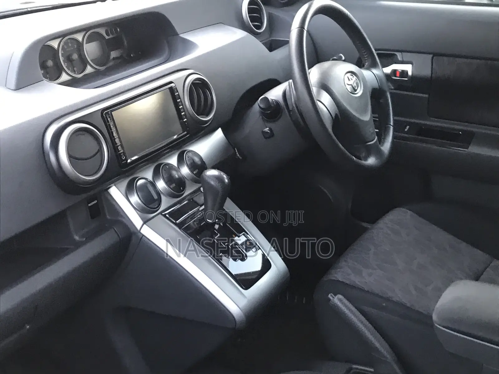 Toyota Rumion 1.5 FWD 2022 Black