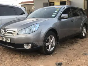Subaru Outback 2011 Silver