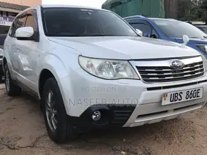 Subaru Forester 2010 White