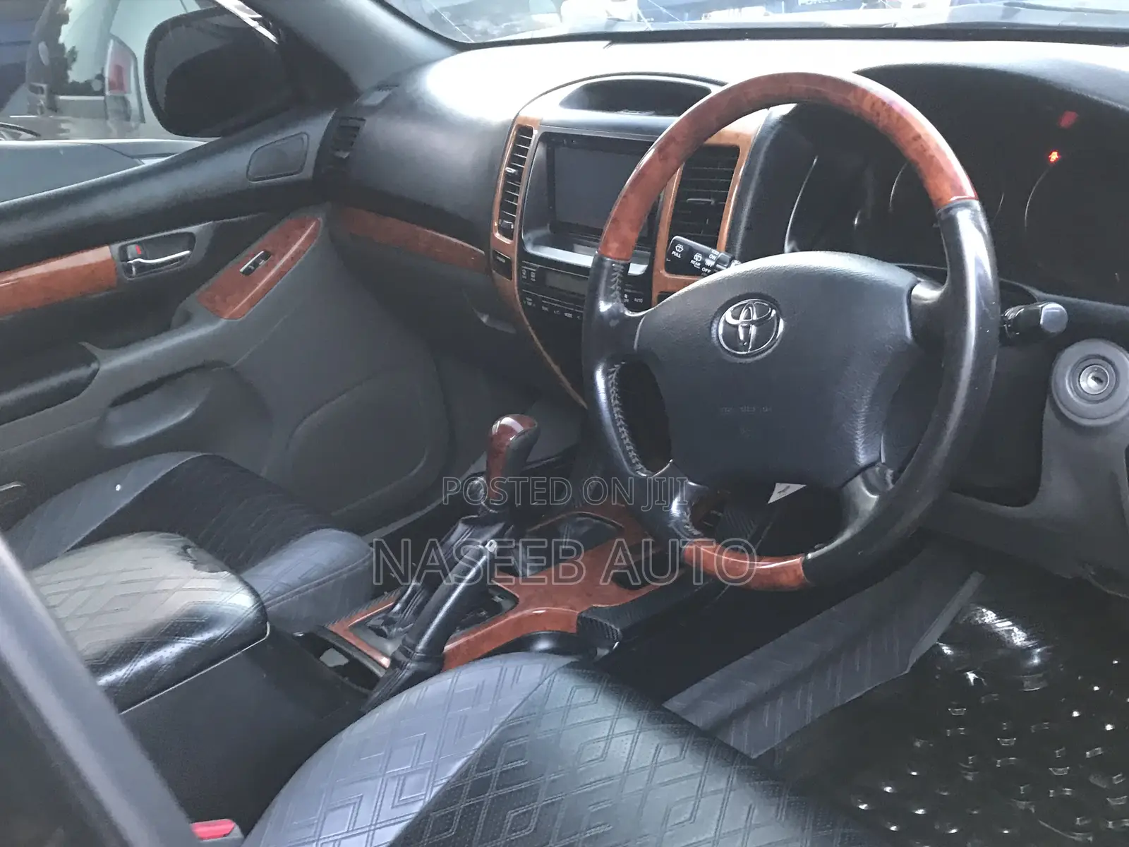 Toyota Land Cruiser Prado 2009 Black
