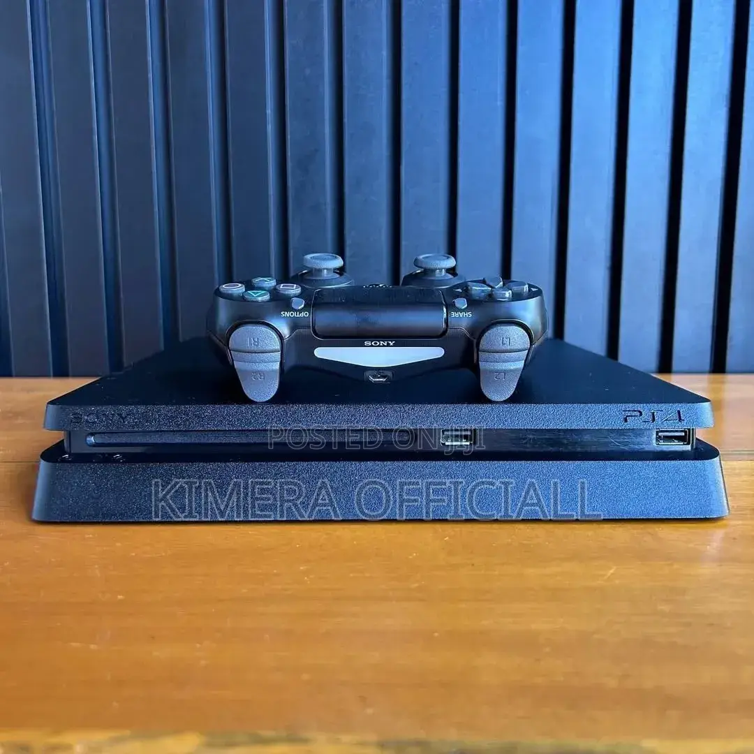 Ps4 Slim With 12 Games and 2 Pads Avoid Afternoon Heat Play Games