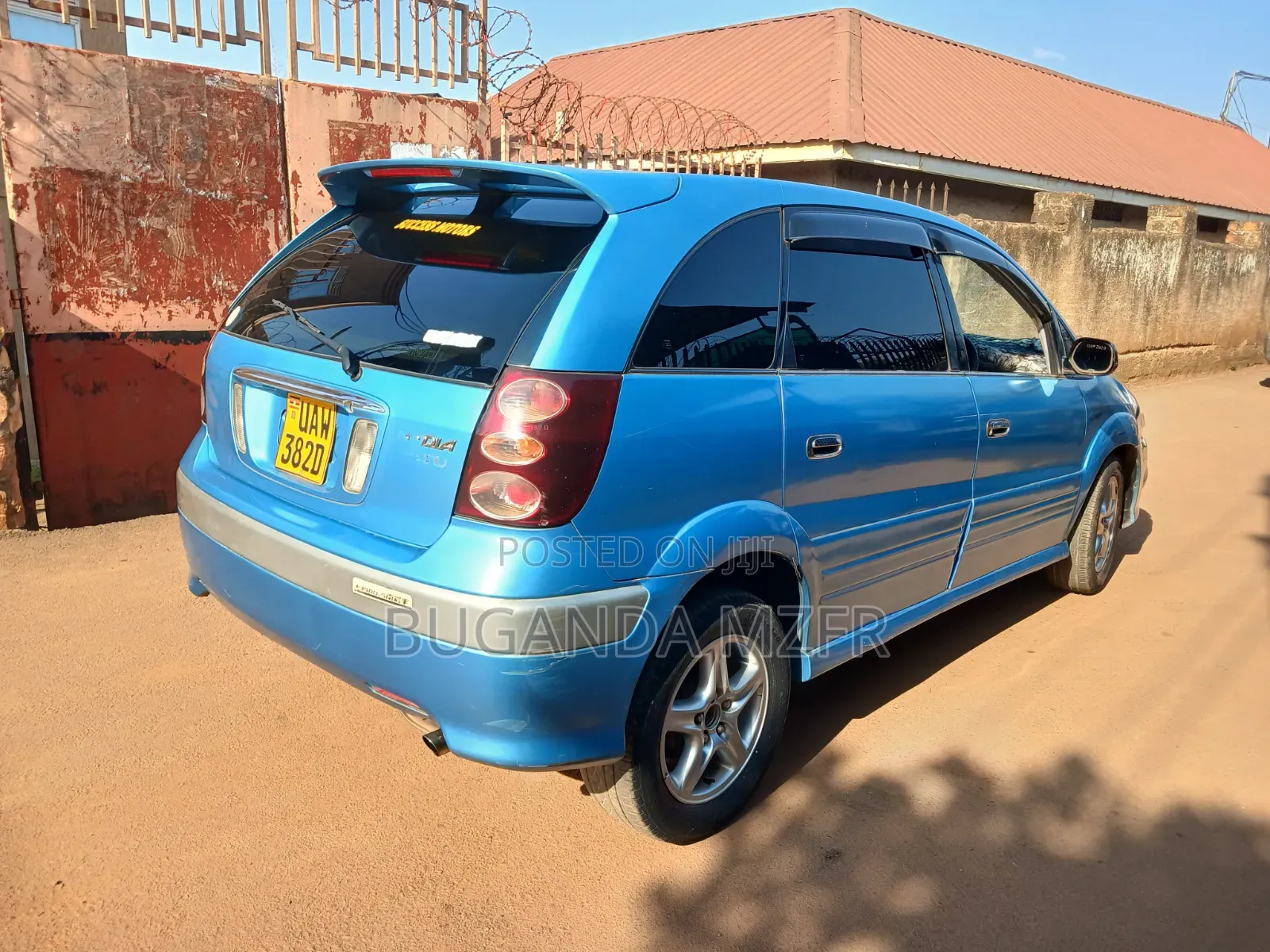 Toyota Nadia 2002 Blue
