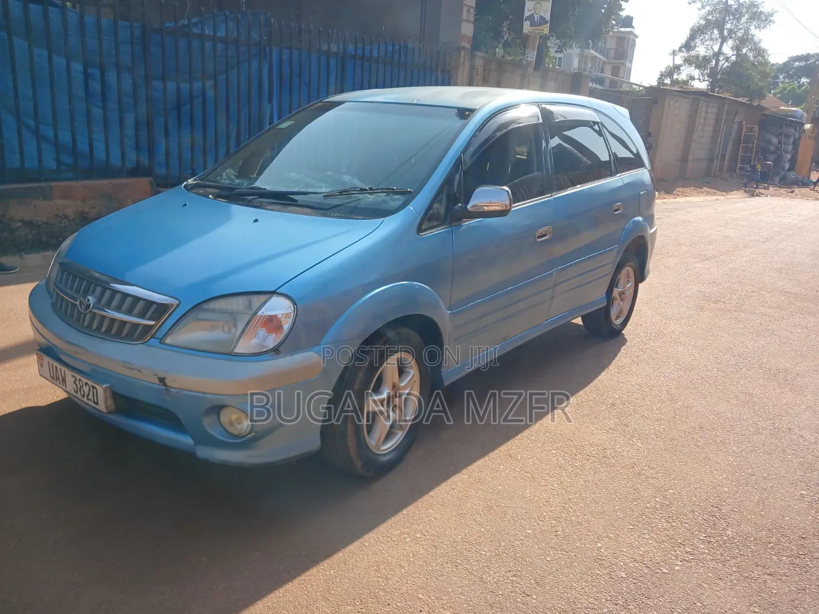 Toyota Nadia 2002 Blue