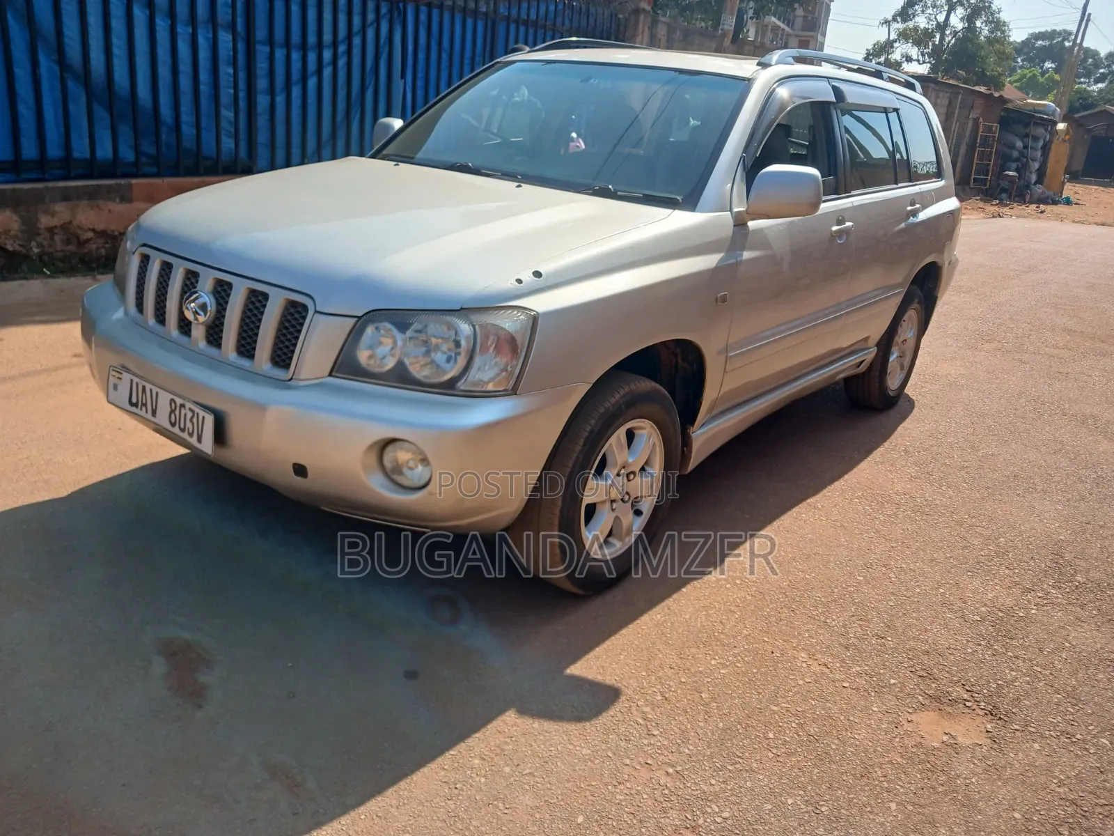 Toyota Kluger 2000 White