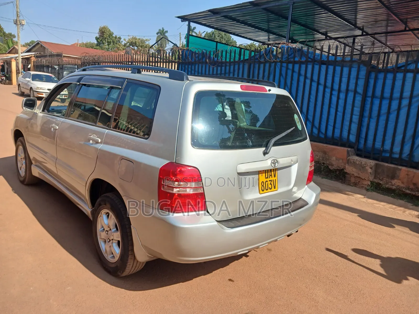 Toyota Kluger 2000 White