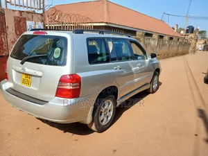 Toyota Kluger 2000 White