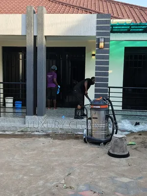 House Cleaning and Vacuming