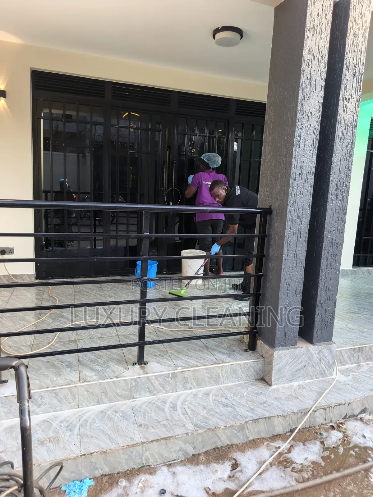 House Cleaning and Vacuming