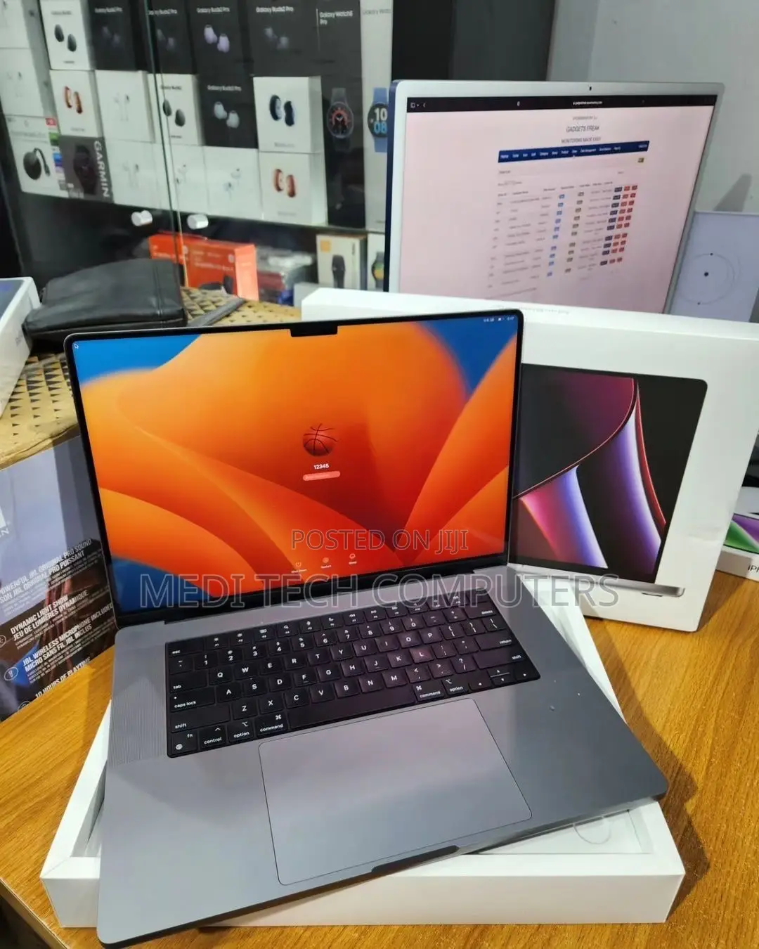 Laptop Apple MacBook Pro 2017 16GB Intel Core i7 SSD 512GB