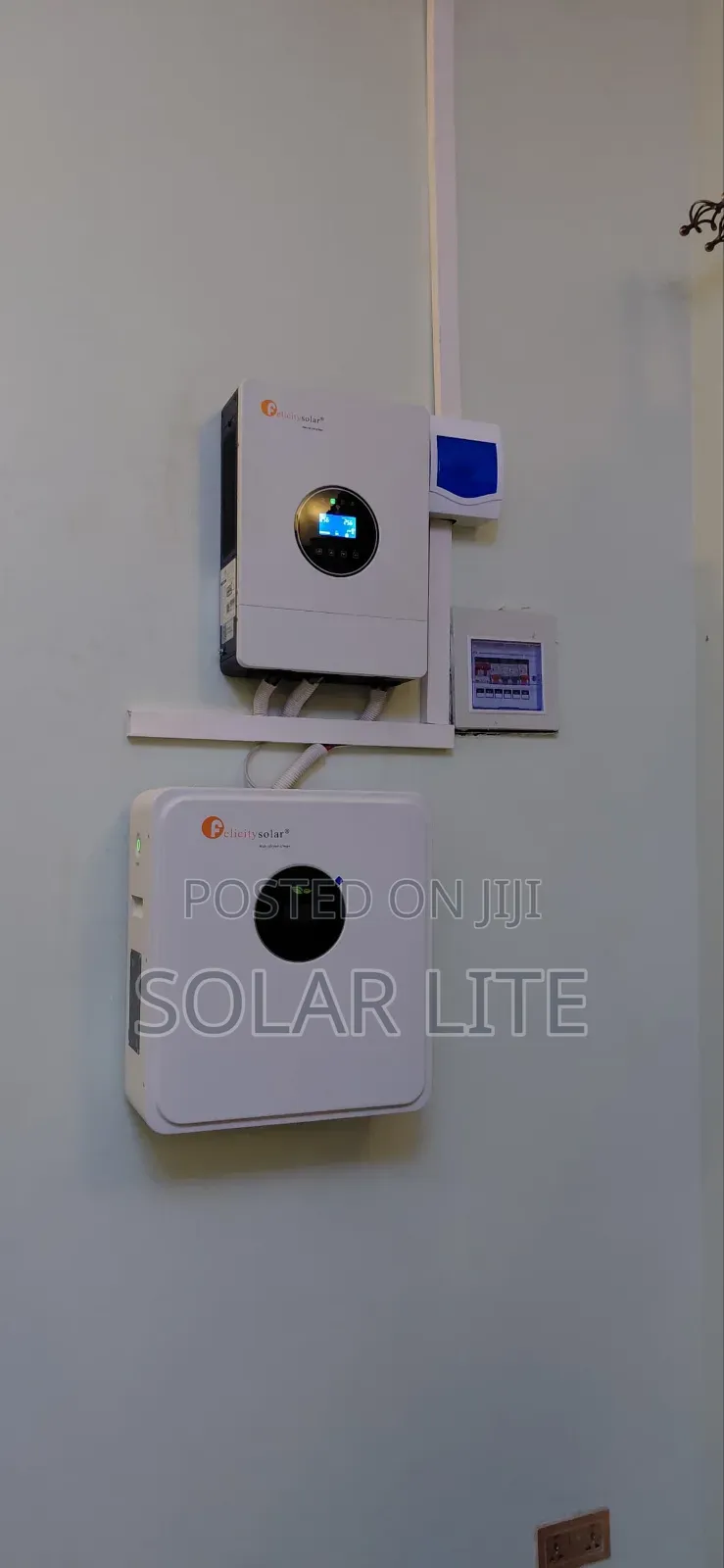 2.56kwh Litium Battery + 4kva 24v Hybrid Inverter