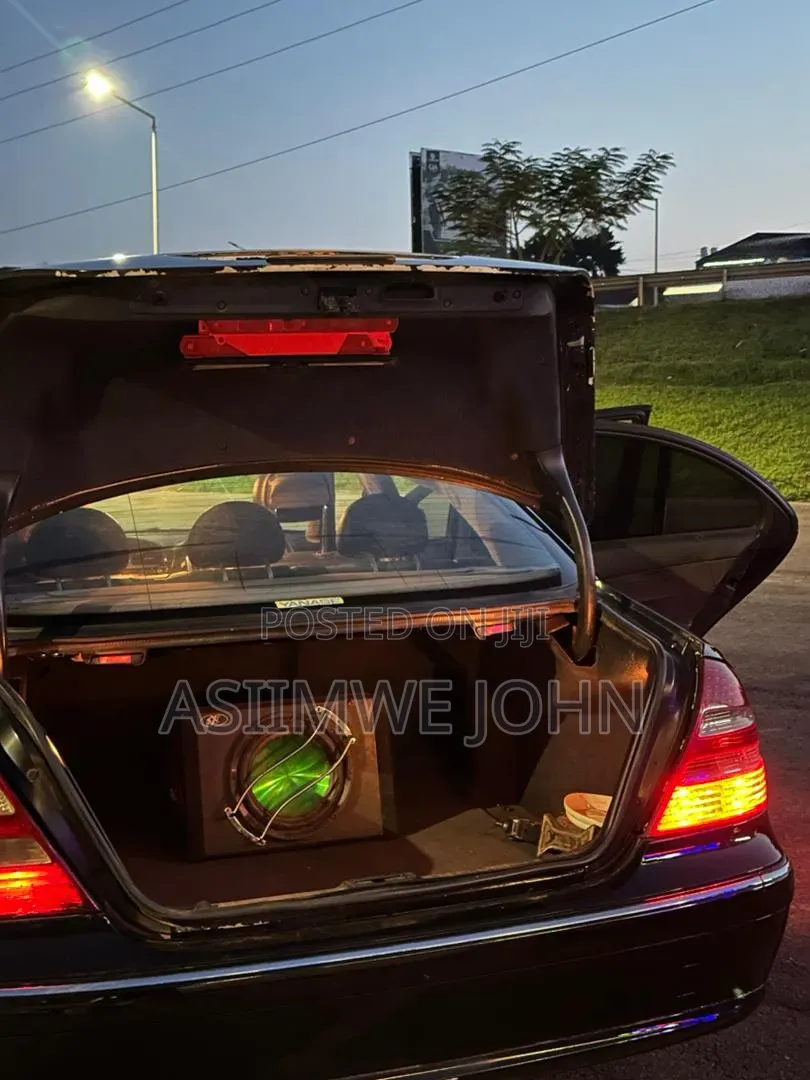 Mercedes-Benz E320 2006 Black