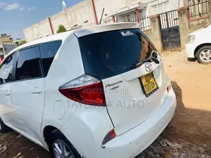 Toyota Ractis 1.5 FWD 2009