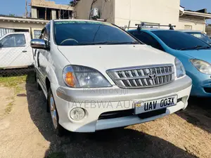 Toyota Nadia 2.0 135hp FWD 2002 White