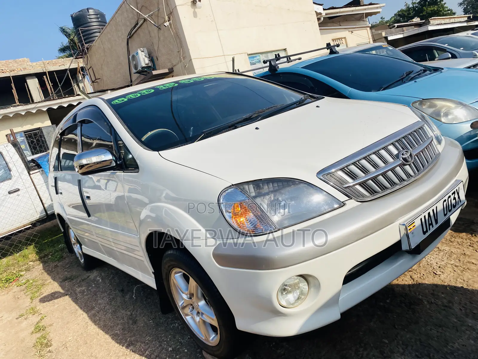 Toyota Nadia 2.0 135hp FWD 2002 White