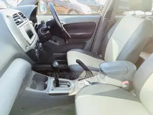 Toyota RAV4 2001