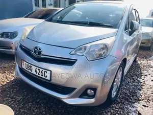 Toyota Ractis 1.5 FWD 2010