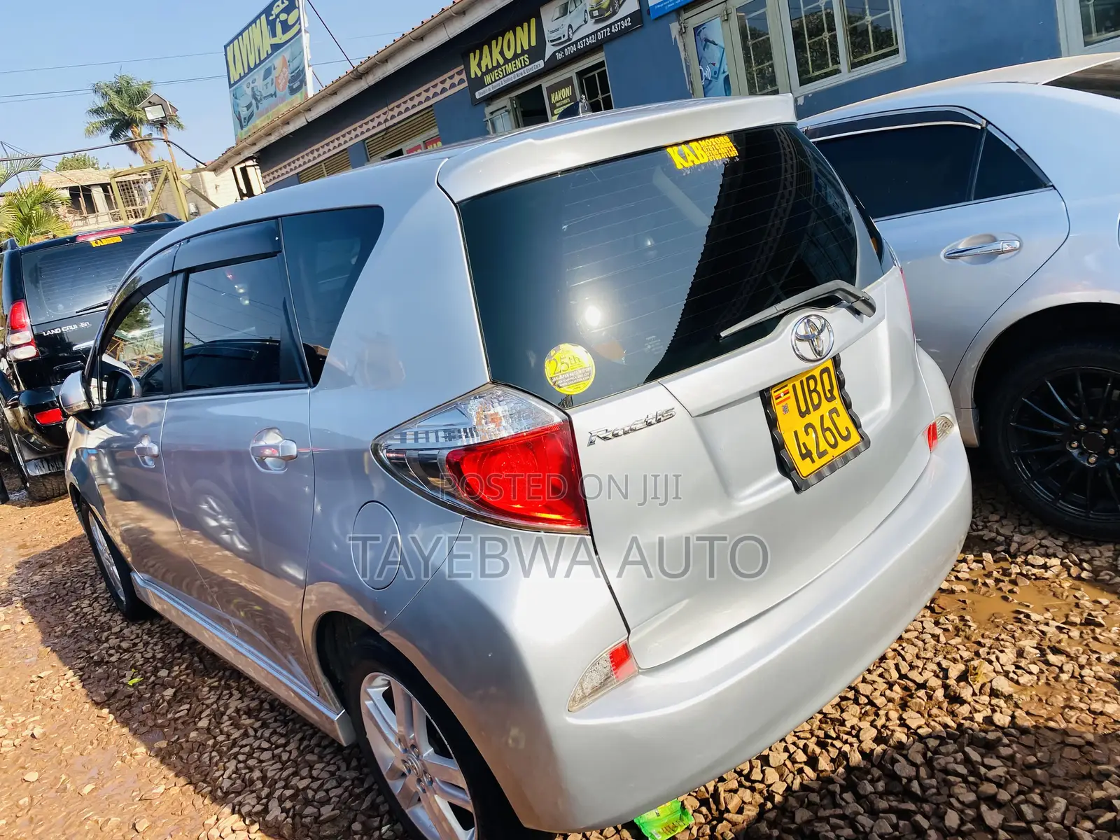 Toyota Ractis 1.5 FWD 2010