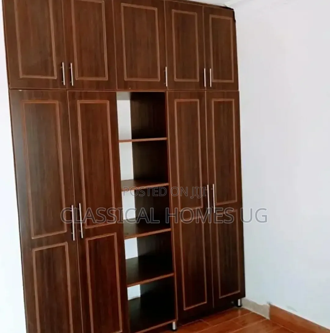 4bdrm Duplex in Muyenga, Central Division for rent