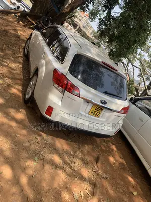 Subaru Outback 2014 White