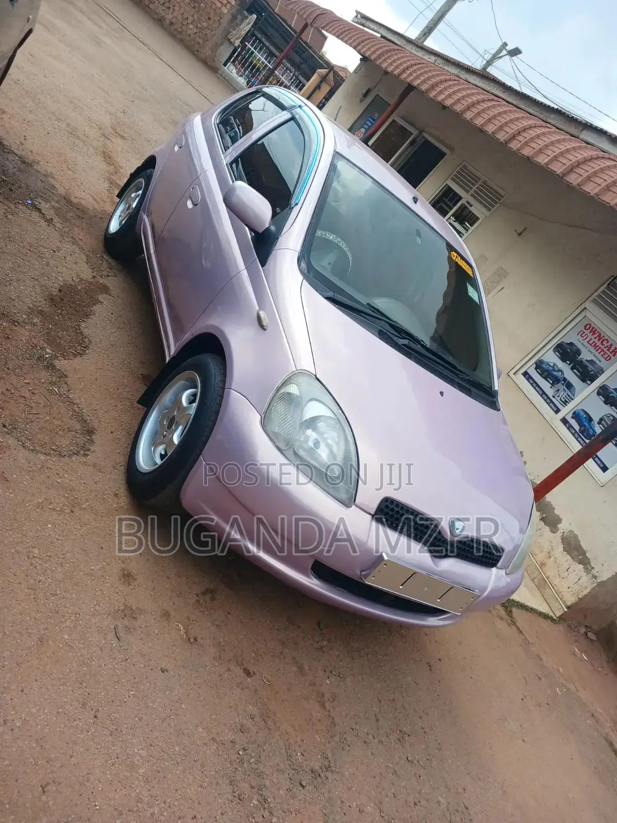 Toyota Vitz 2001 Pink